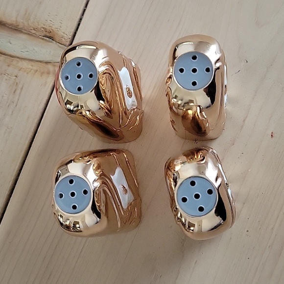 Four Gold Calla Lily Shakers - Picture 2 of 6